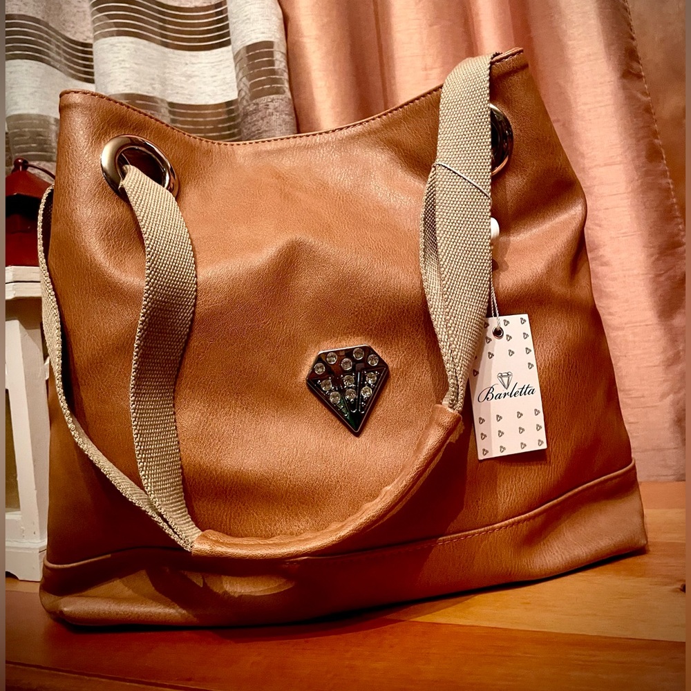 New NWT Italian vegan leather large tan Carmel shopping tote bag